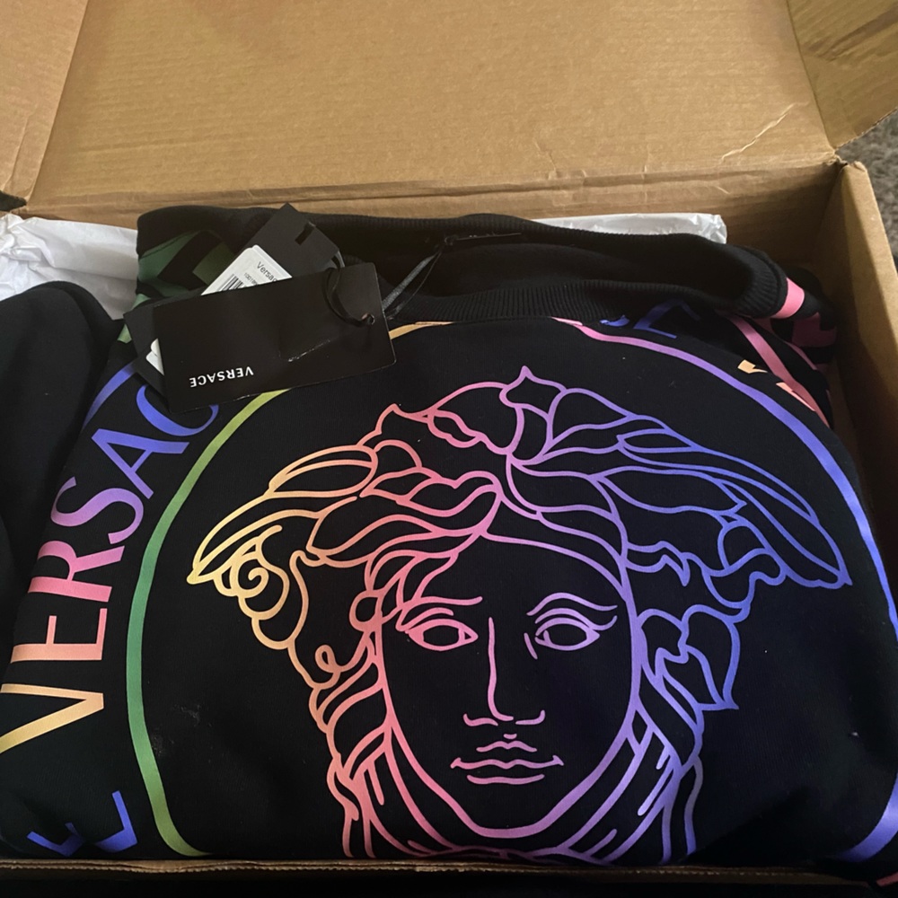 Beautiful never worn still in saks shipped box